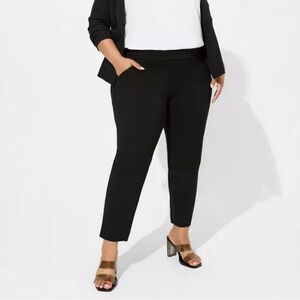 NWT Torrid Women’s Pull On Relaxed High Rise Taper Pant Deep Black Size 1X 14 16